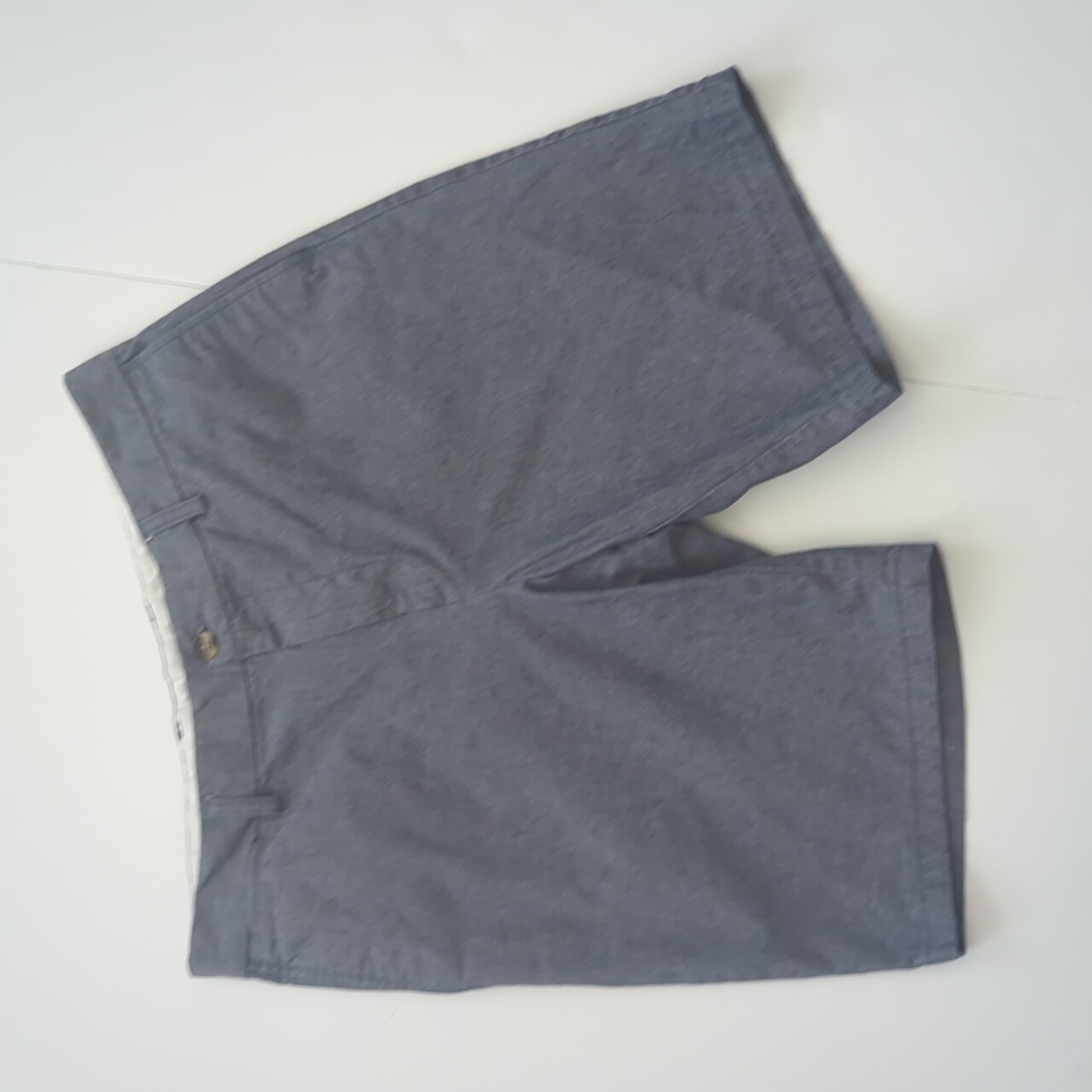 Old Navy Ultimate Slim Cut 9.5" Flat Front Shorts Chambray Blue size 34